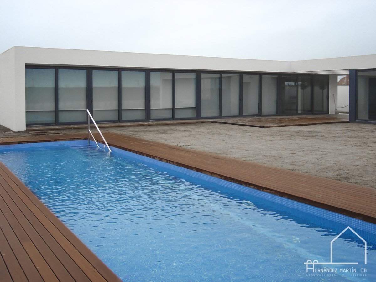 hernandezmartincb-experiencia-construccion-piscinas-moderna rectangular-zamora-21